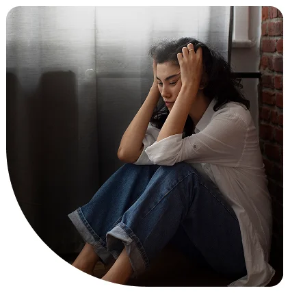 عکس از زنی ناراحت